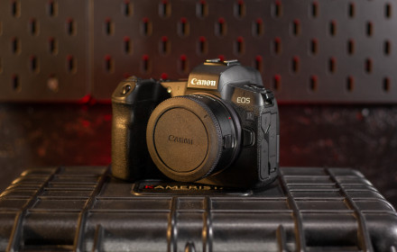 Canon EOS R su EF-RF adapteriu