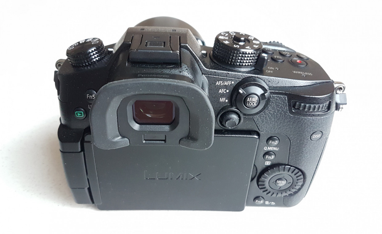 Fotoaparatų nuoma, Panasonic GH5 su Lumix 12-35mm f/2.8 II nuoma, Kaunas