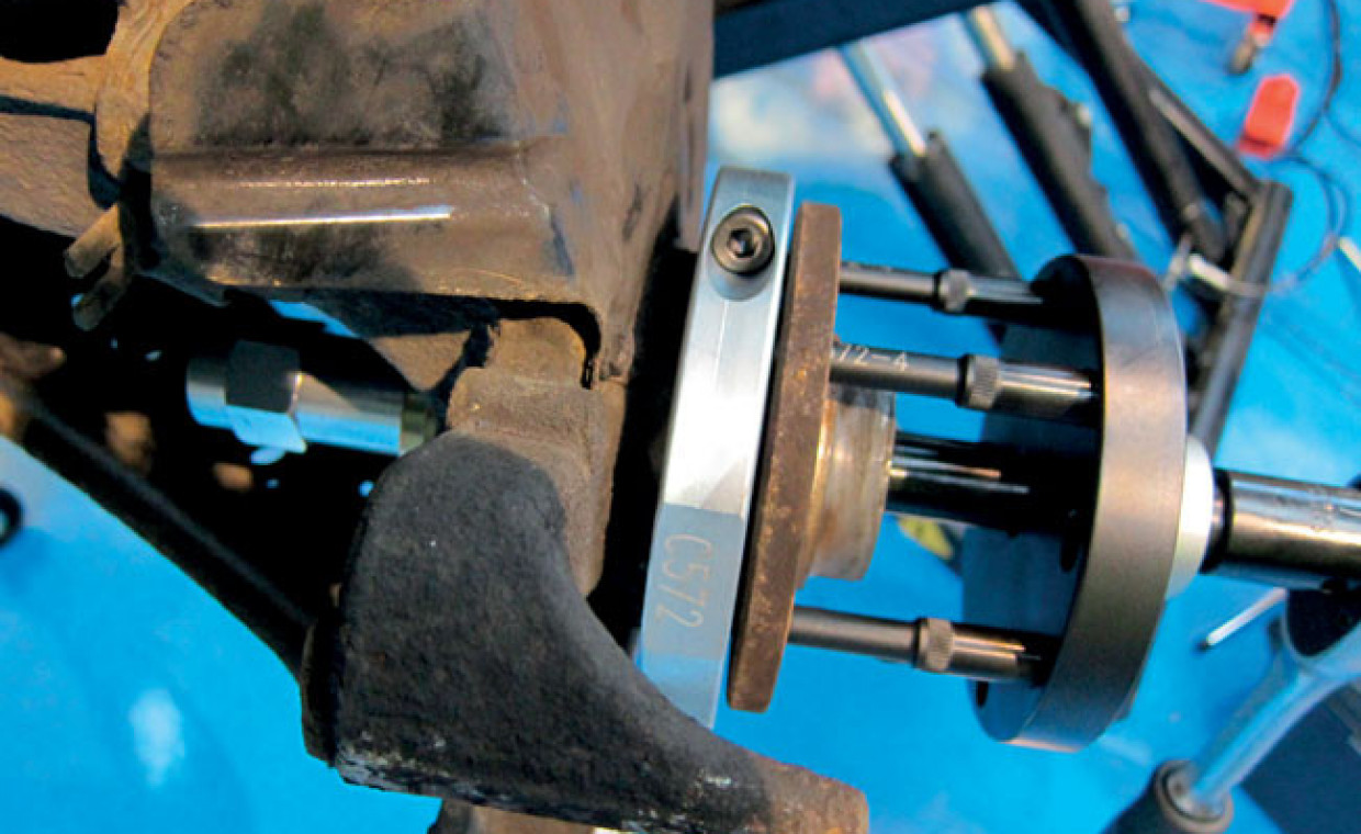 Įrankių nuoma, Ratų guolių presavimo įrankiai 72mm VW nuoma, Vilnius
