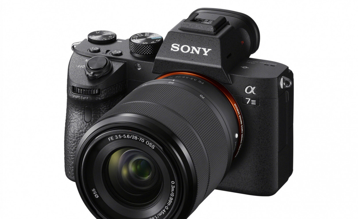 Fotoaparatų nuoma, Sony A7 III su objektyvu 28-70mm f/3.5- nuoma, Vilnius