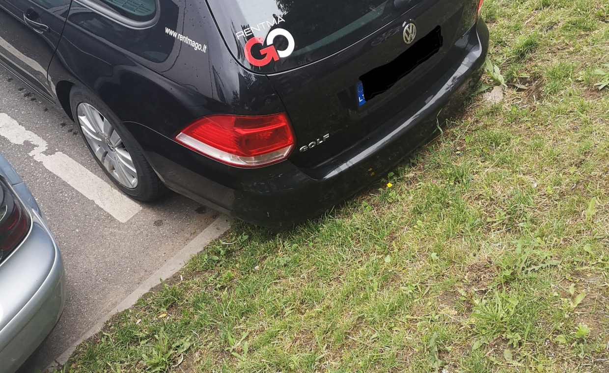 Automobilių nuoma, VW Golf universalas nuoma, Vilnius