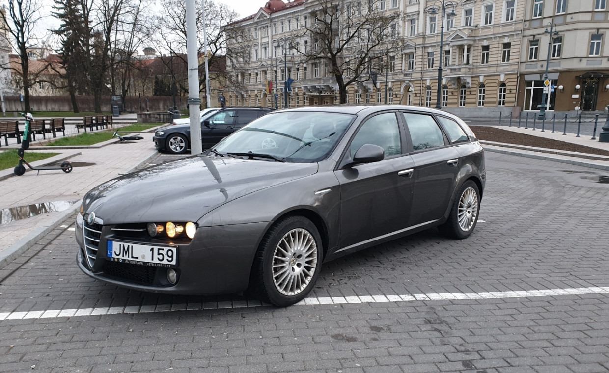 Automobilių nuoma, Alfa Romeo SportWagon nuoma, Vilnius