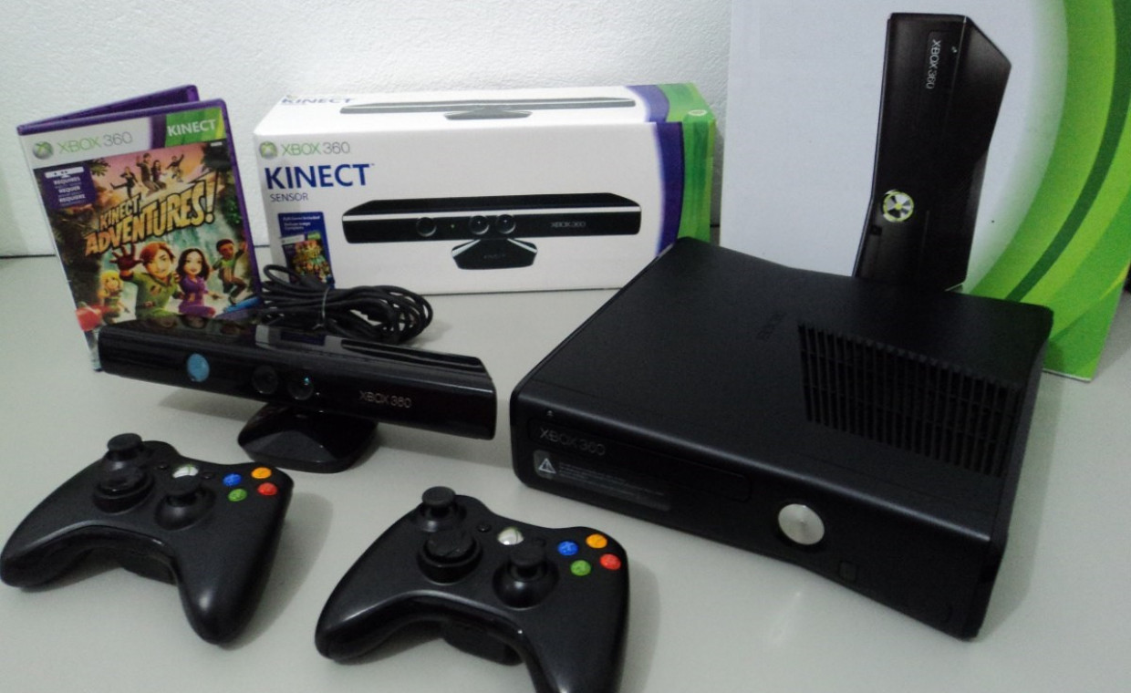 Žaidimų konsolių nuoma, Xbox 360 su Kinect kamera ir 2 pultais nuoma, Vilnius