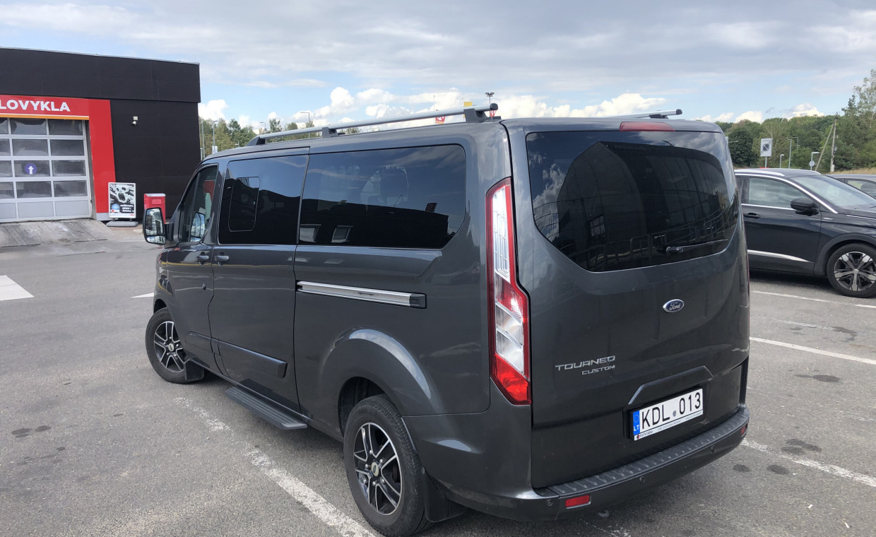 Mikroautobusų ir kemperių nuoma, Ford Tourneo Custom nuoma, Vilnius