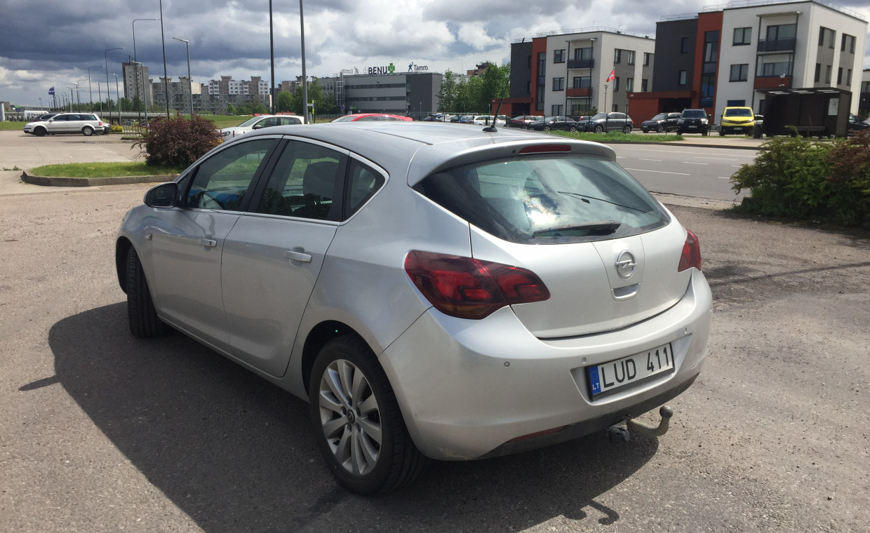 Automobilių nuoma, Opel Astra 2012m nuoma, Kaunas