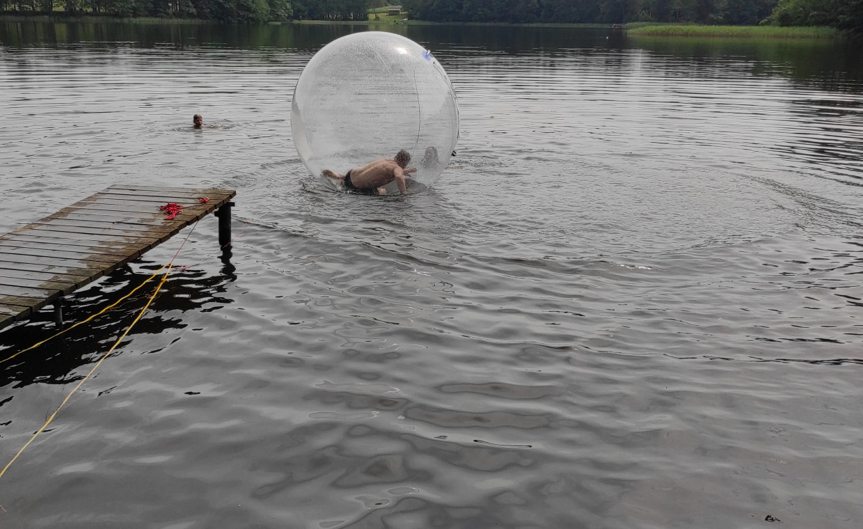 Laisvalaikio daiktų nuoma, Pripučiamas vandens burbulas nuoma, Kaunas