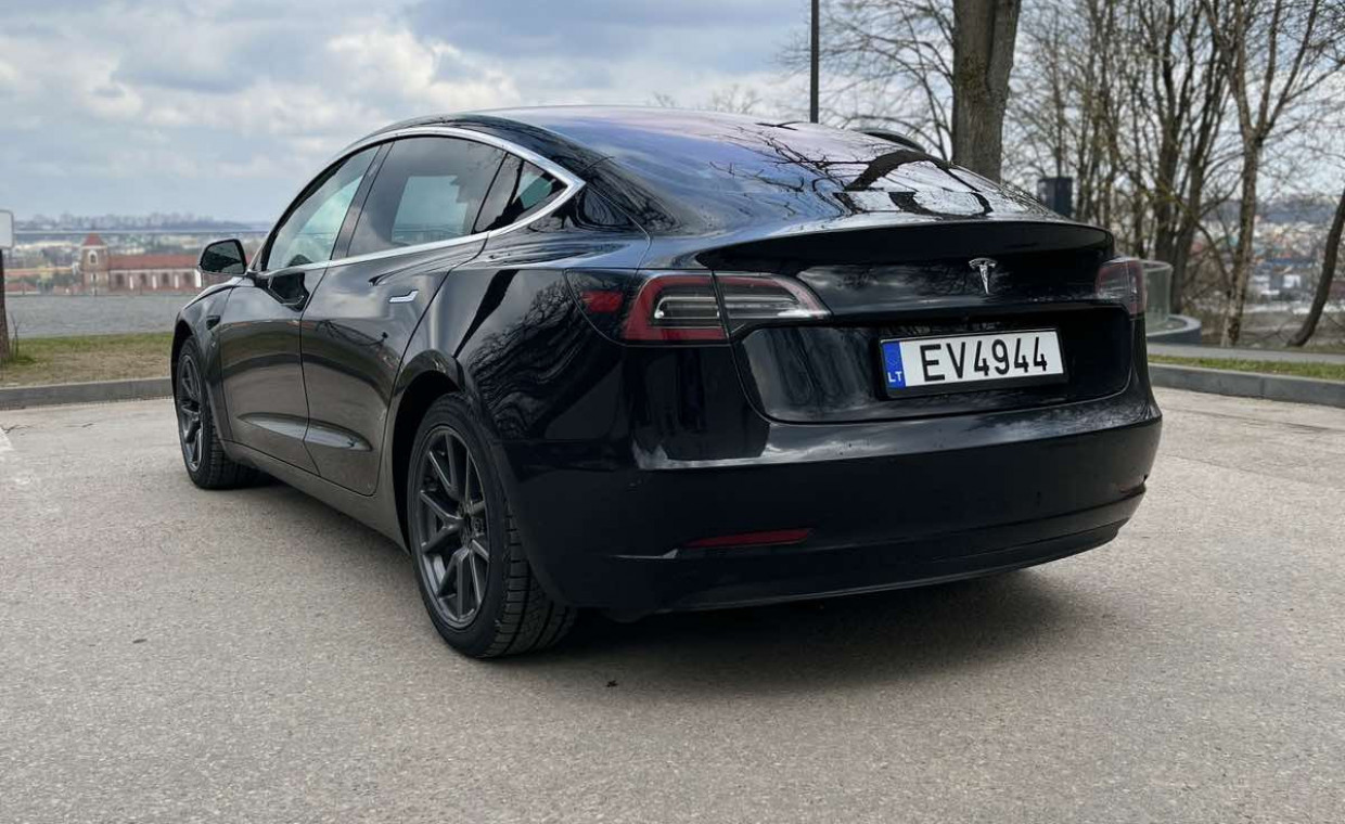 Automobilių nuoma, Tesla 3 nuoma, Klaipėda