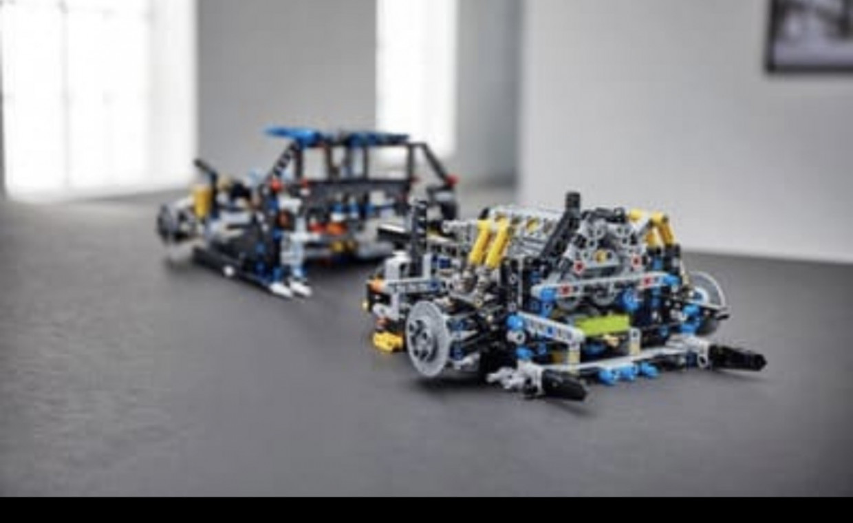 Vaikų daiktų nuoma, Lego technic Bugatti nuoma nuoma, Vilnius