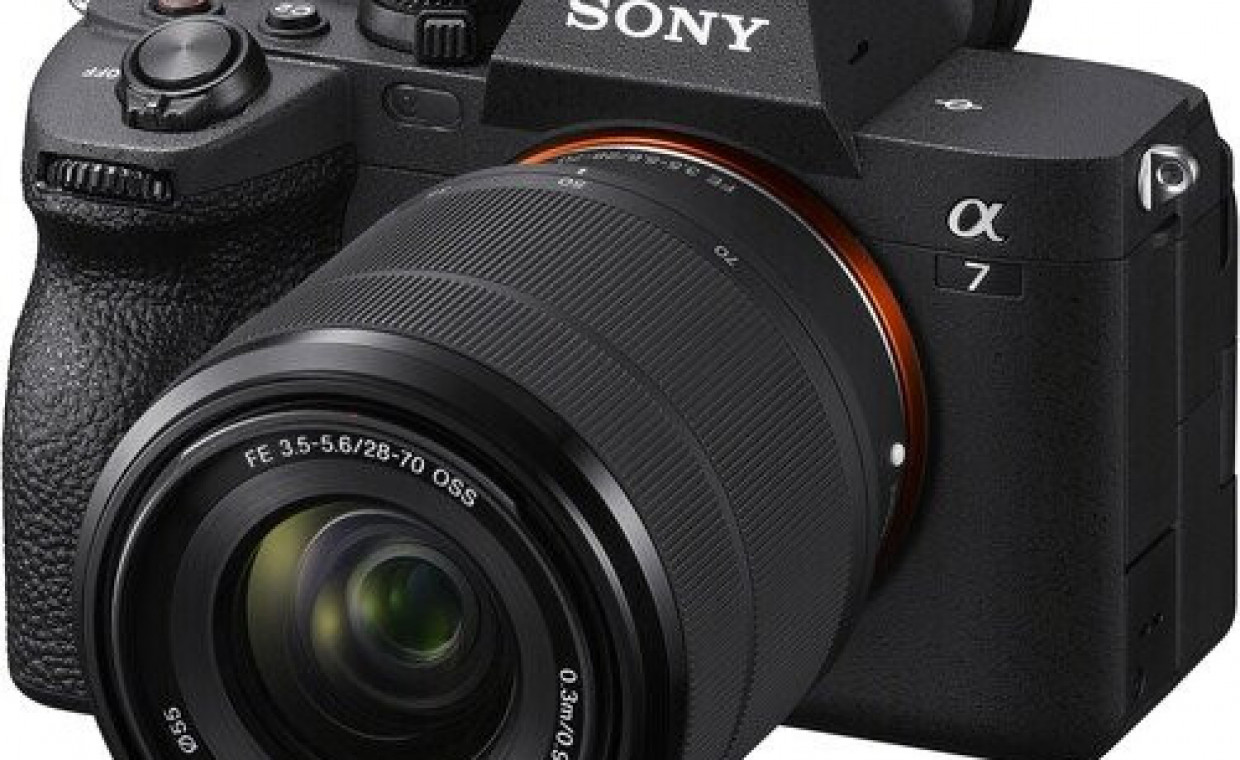 Fotoaparatų nuoma, Sony A7R Mark IV Objektyvas: 55mm F1.8 nuoma, Klaipėda