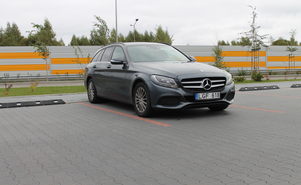 Automobilių nuoma, Mercedes-Benz C200 2015 nuoma, Vilnius