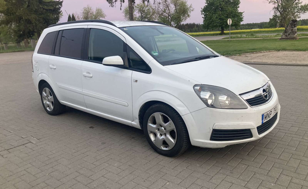 Automobilių nuoma, Opel Zafira AUTOMATAS nuoma, Vilnius