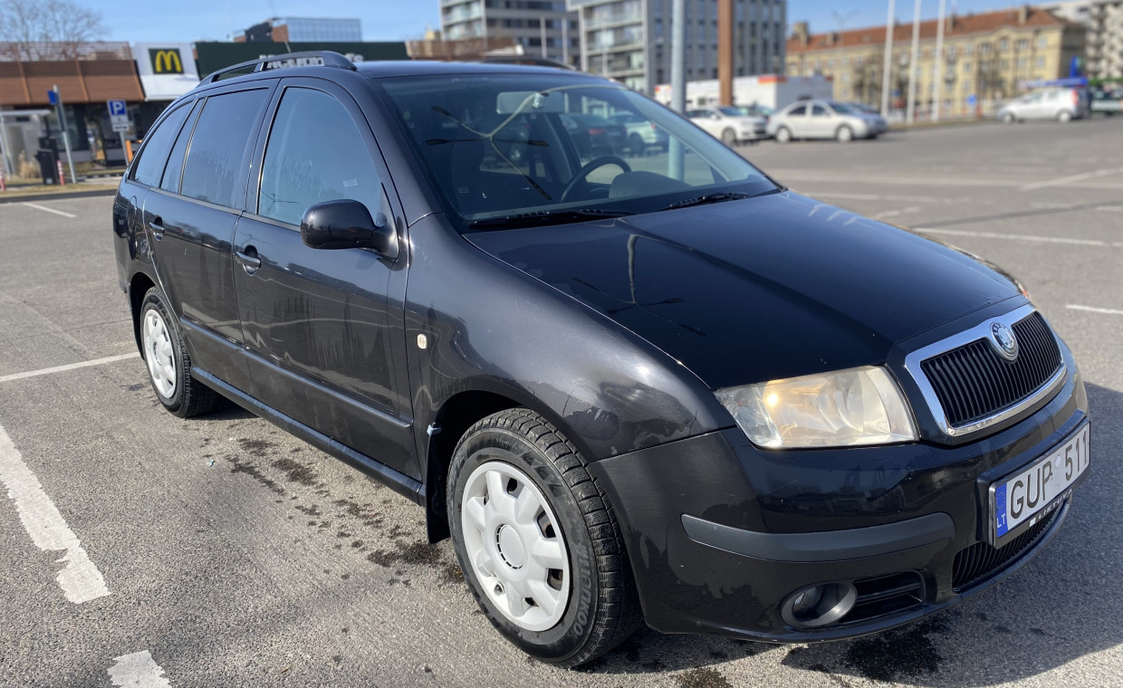 Automobilių nuoma, Škoda Fabia Combi nuoma, Vilnius