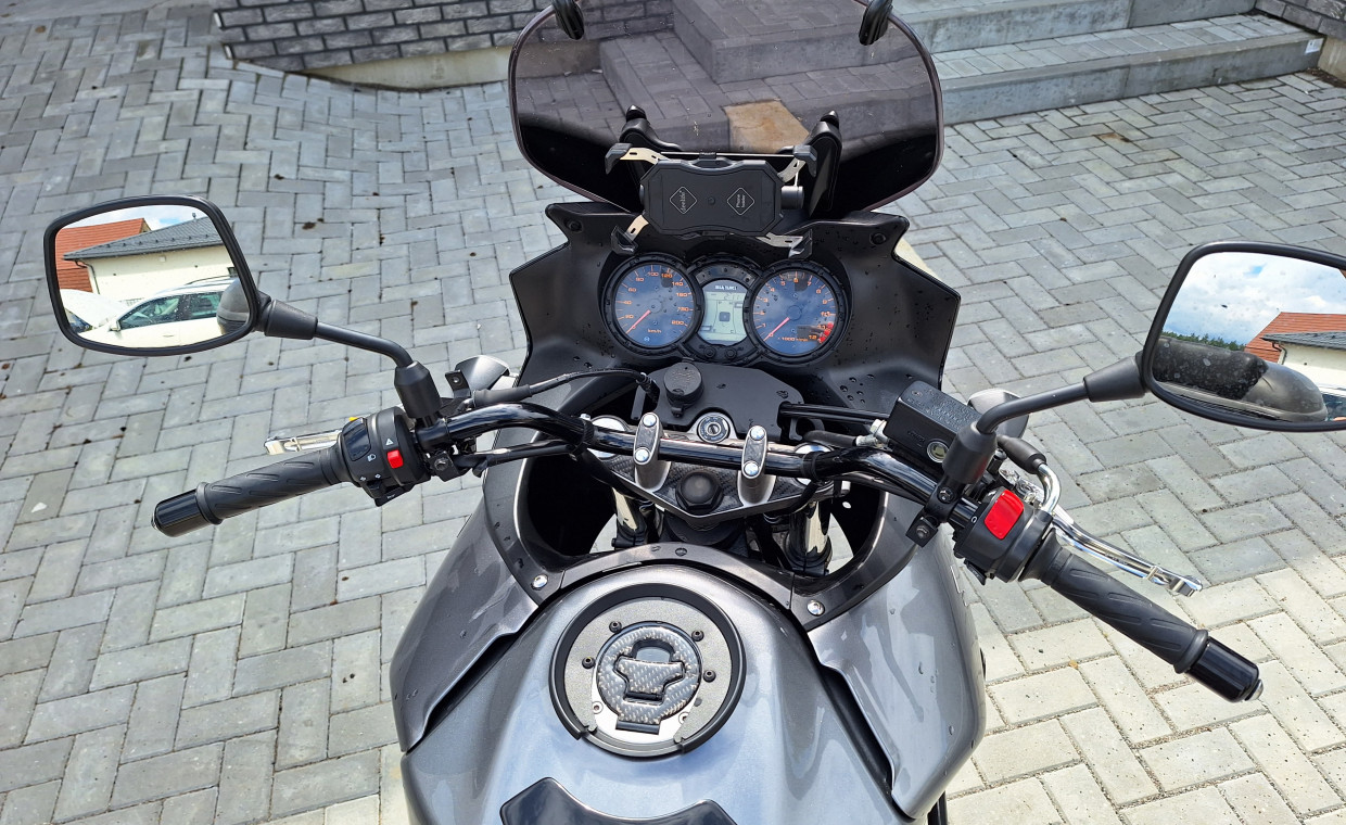 Motociklų nuoma, Suzuki DL 650 (V-Strom) nuoma, Vilnius