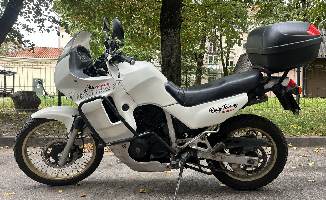 Motociklų nuoma, Honda Transalp 600 nuoma, Vilnius