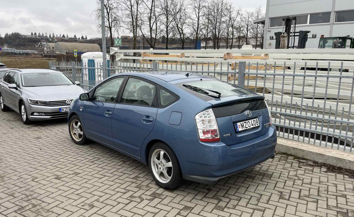 Automobilių nuoma, Toyota Prius nuoma, Kaunas