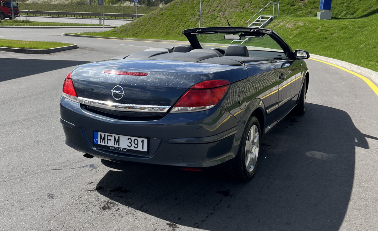 Automobilių nuoma, Opel astra twin top nuoma, Vilnius