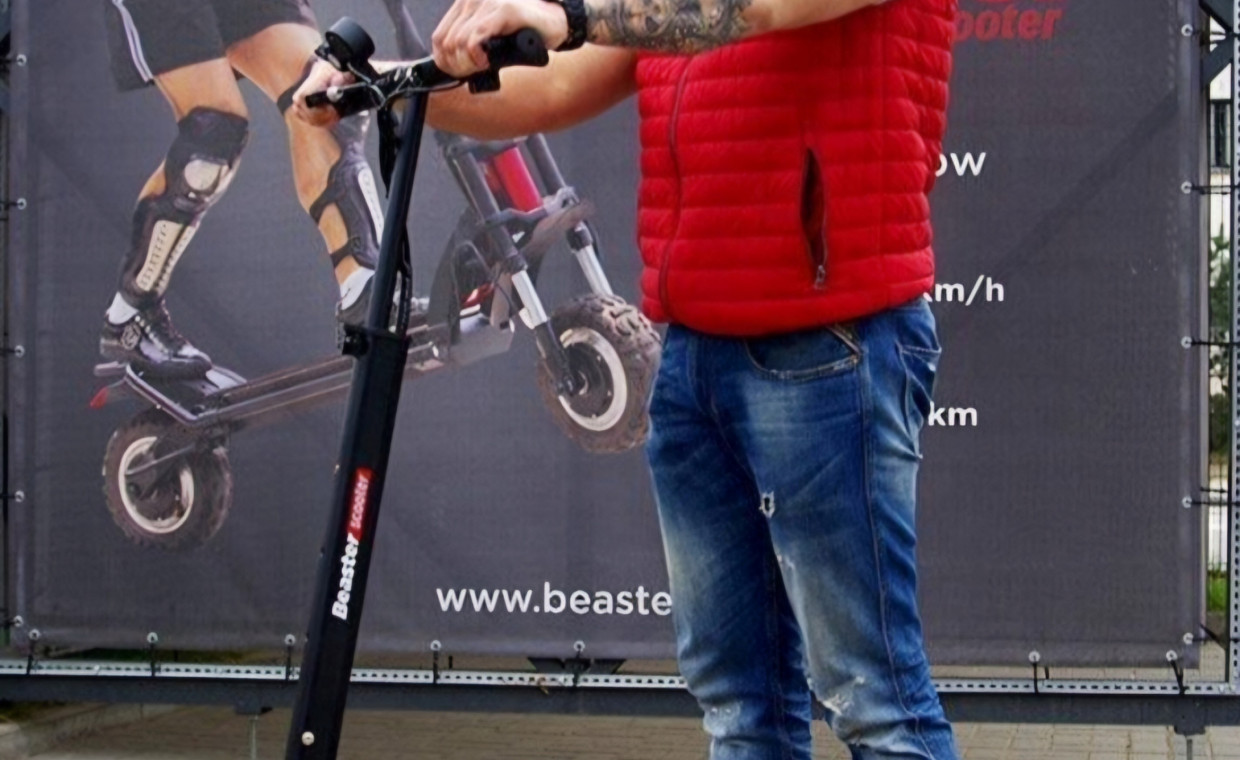 Paspirtukų ir dviračių nuoma, Elektrinis paspirtukas Beaster Scooter nuoma, Klaipėda