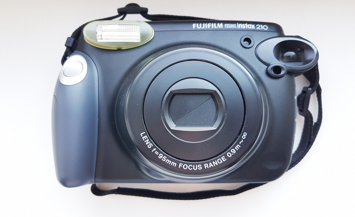 Fotoaparatų nuoma, Fujifilm Instax Wide 210 fotoaparatas nuoma, Kaunas