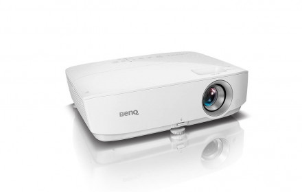 BENQ W1050 FullHD projektorius