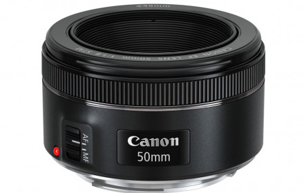 Canon EF 50mm f/1.8 objektyvas