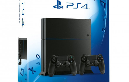 Sony PS4 su 2 pultais ir 5 žaidimais