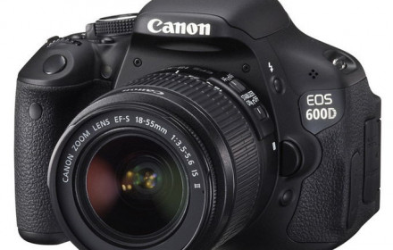 Canon EOS 600D su 18-55mm f3.5-5.6