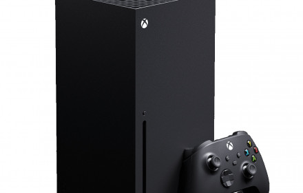 Xbox Series X su 2 pulteliais