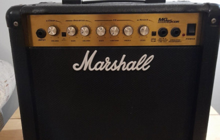 Gitaros kubas Marshall MG15CDR