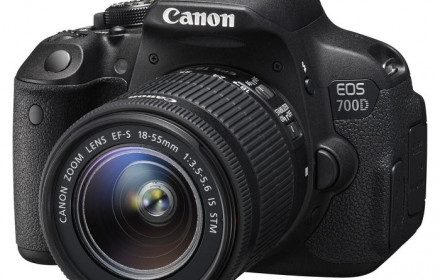 Fotoaparatas Canon EOS 700D su 18-55mm