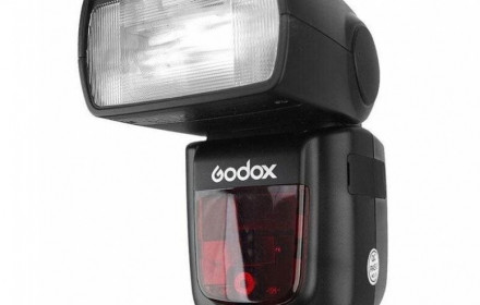 Godox V860 II s