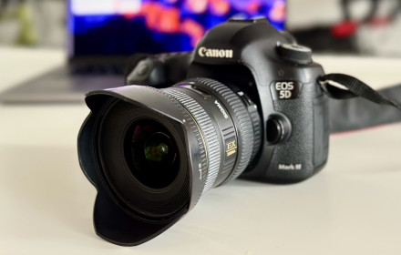 Canon 5D Mark III (ir 128GB SD card)