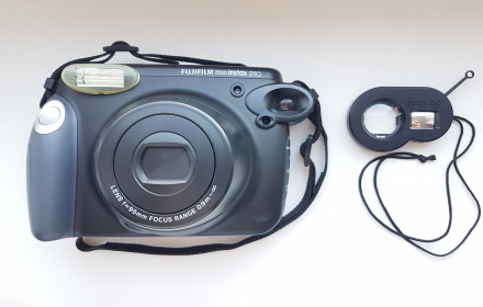 Fujifilm Instax Wide 210 fotoaparatas