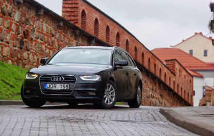 Audi A4 avant  2013  black